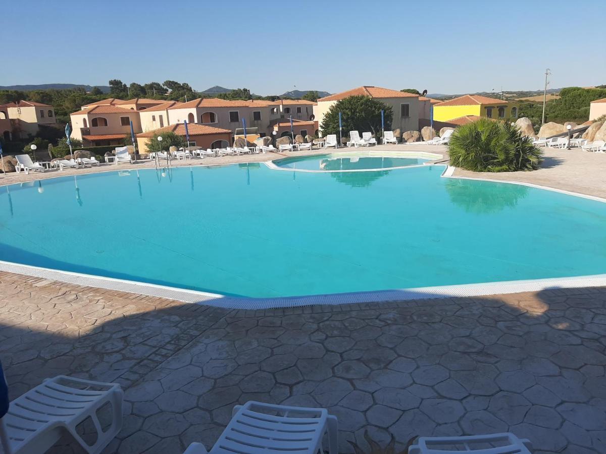 Appartamento Residence Mirice Vignola Mare Aglientu Casa Giorgia Buitenkant foto